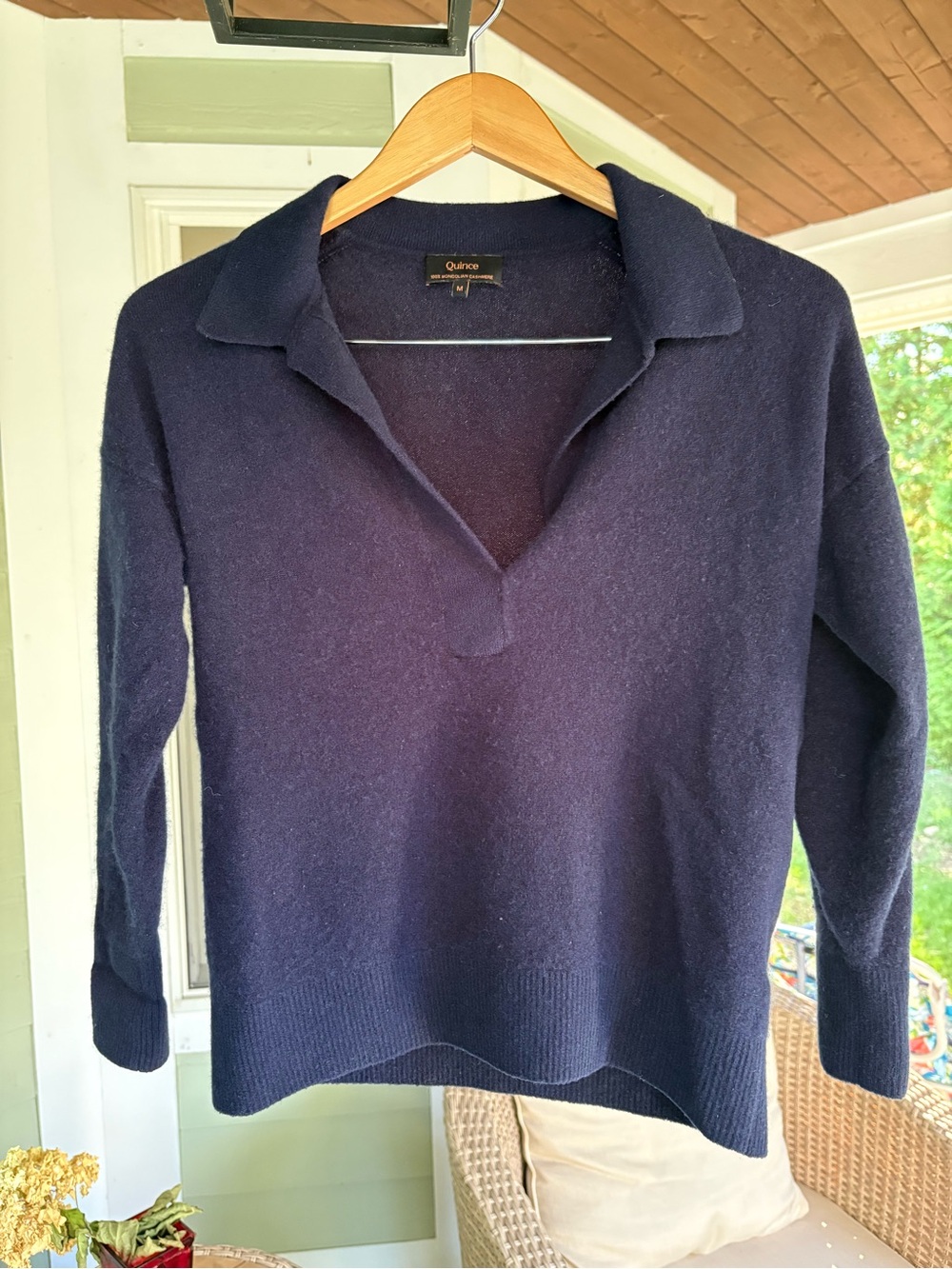 Quince Women's Navy cashmere Collared V-Neck Knit Sweater